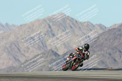 media/Dec-01-2025-Moto Forza (Mon) [[2daa91e15f]]/2-Intermediate Group/Session 4 Turn 9/